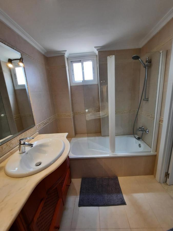 Apartamento B Ani Apartment อาลิกันเต ภายนอก รูปภาพ