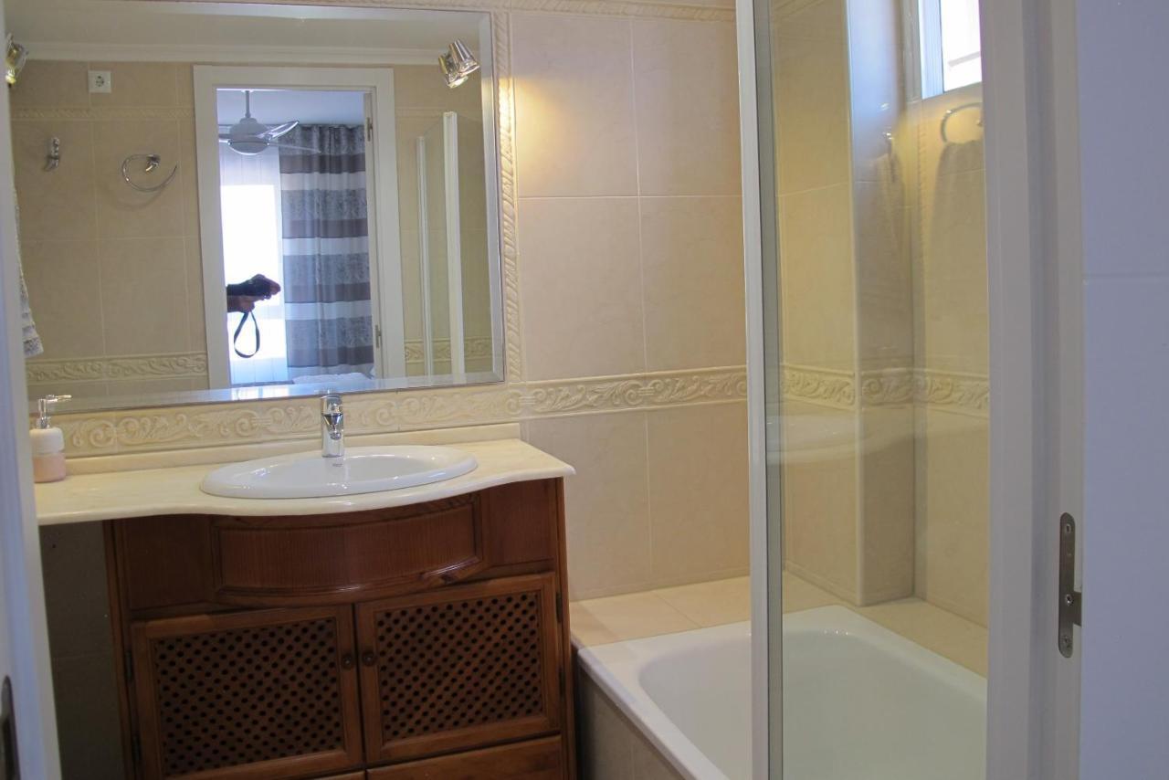 Apartamento B Ani Apartment อาลิกันเต ภายนอก รูปภาพ